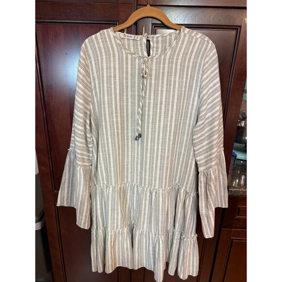 Tavin Cream & Black Striped Tiered Ruffle Dress Size 12 Excellent Cond - Picture 11 of 13